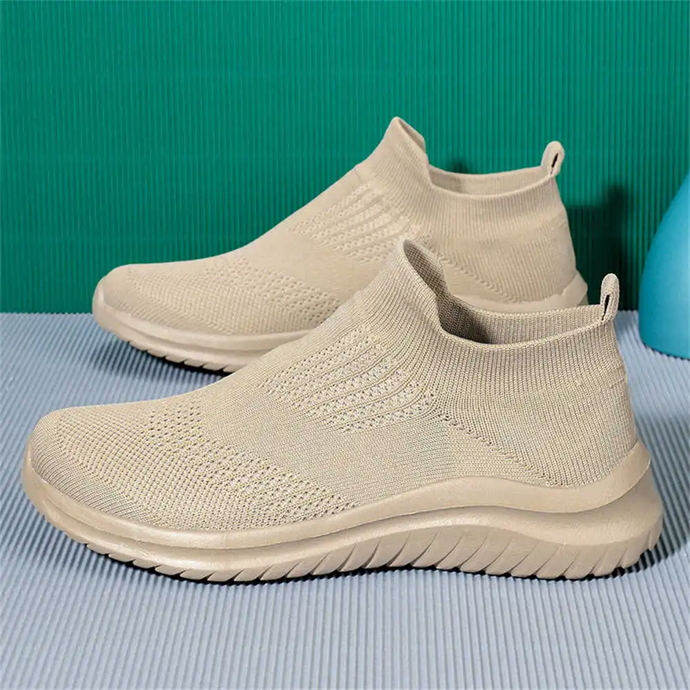 Бежевые мягкие новые новые тен – обзор и цена Men Shoes White Colour