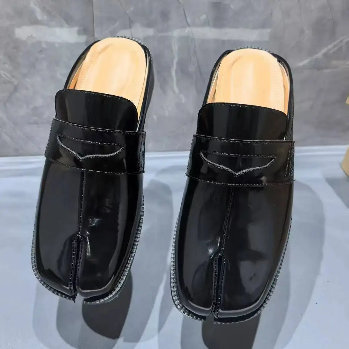 Мужские тапочки таби с раздель – обзор и цена Men'S Shoes With Toes